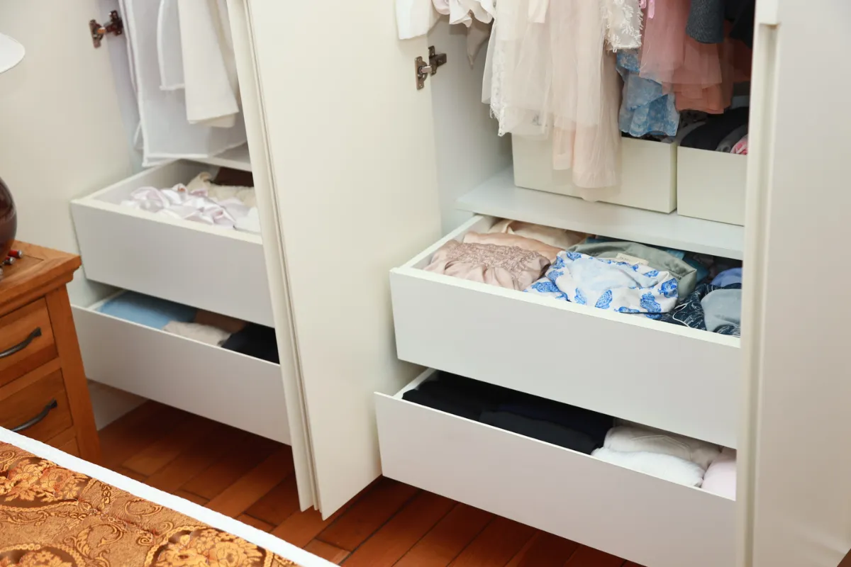 Tạo không gian gọn gàng cho bé với cách sắp xếp tủ quần áo thông minh! Tạo không gian gọn gàng cho bé với cách sắp xếp tủ quần áo thông minh!