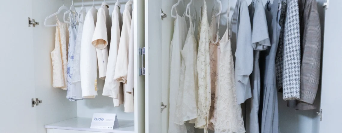 Làm thế nào để bắt đầu với một tủ quần áo con nhộng?